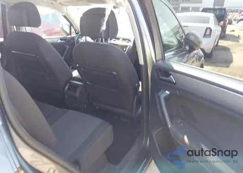 2018 Volkswagen Tiguan из США, поврежденный, VIN 3VVHP65N5JM072818